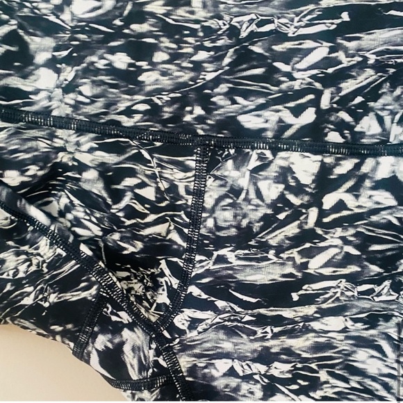 Lululemon Wunder Under Hi-Rise 7/8 Tight 25" m7. - Picture 5 of 16